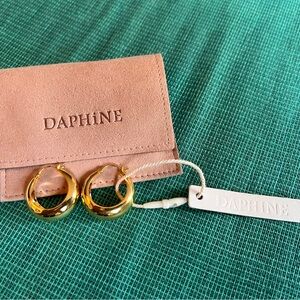 Daphine Oli Gold Hoop Earrings